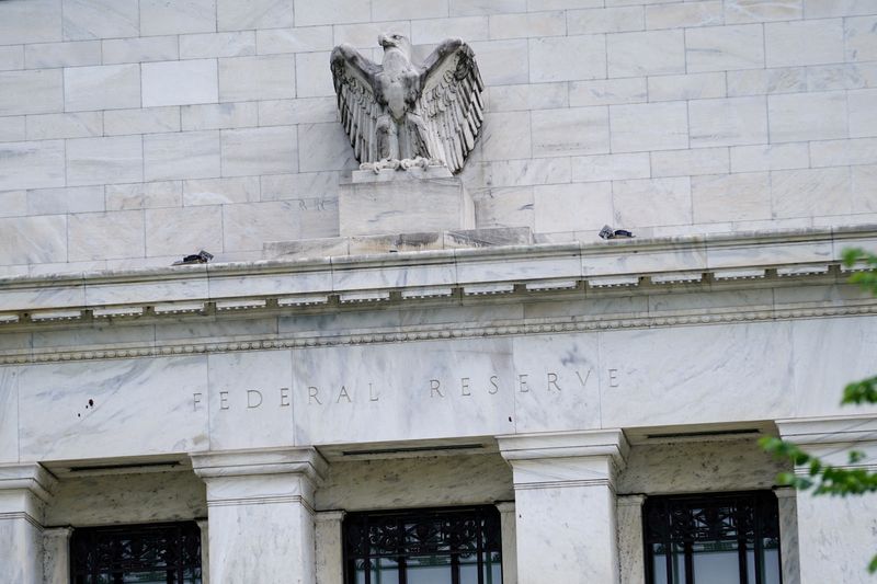 Take Five: Fed straight ahead