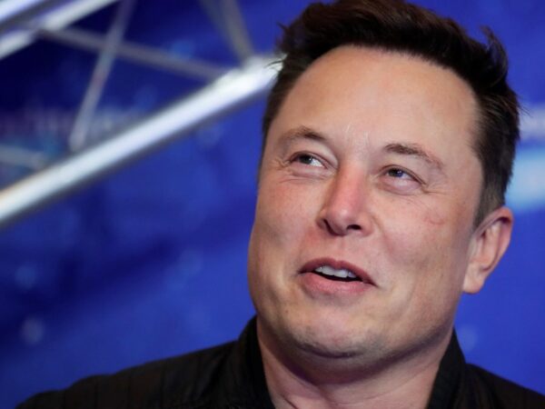 Elon Musk in China to discuss enabling full self-driving