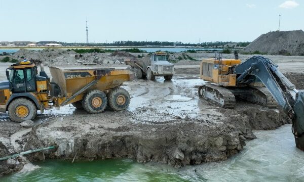 (VIDEO) Watch Teleo autonomous equipment clear land for a new community