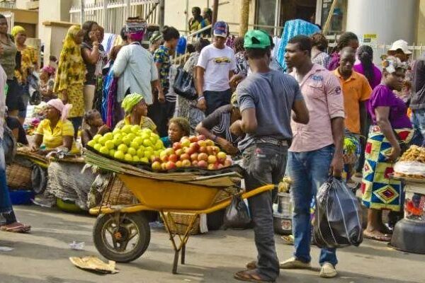 How to Survive the Hard Times in Nigeria’s Economic Challenges