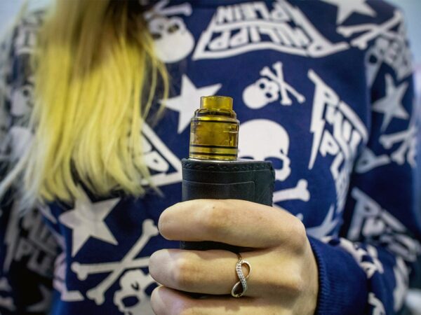 Teen Vaping Linked to Higher Lead, Uranium Levels