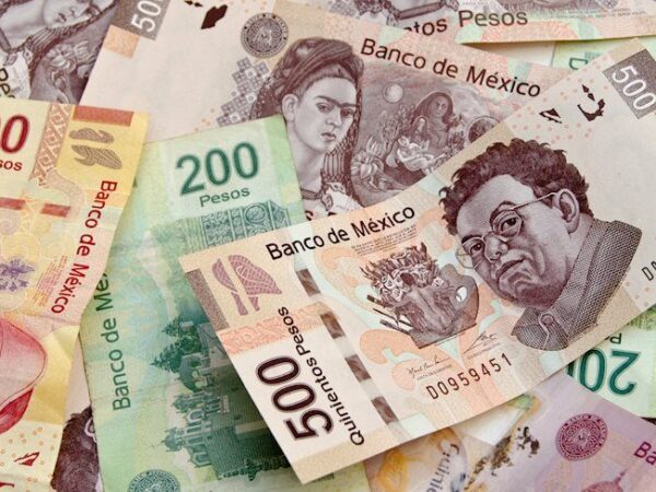 Mexican Peso slumps as Q1 GDP disappoints, US Dollar strengthens