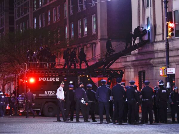 Police arrest busloads of protestors after entering Columbia University campus