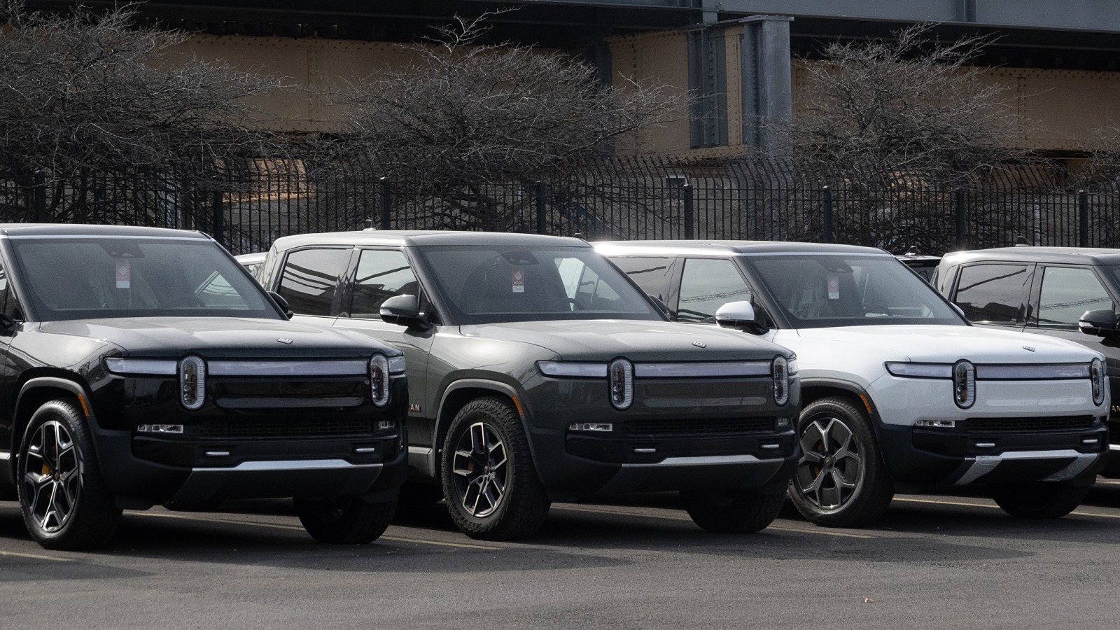 5 Of The Coolest Features On Rivian Vehicles