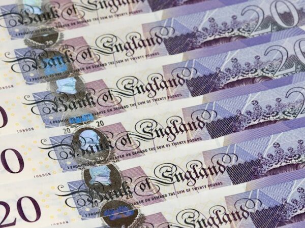 Pound Sterling bears in charge as ‘shooting star’ looms