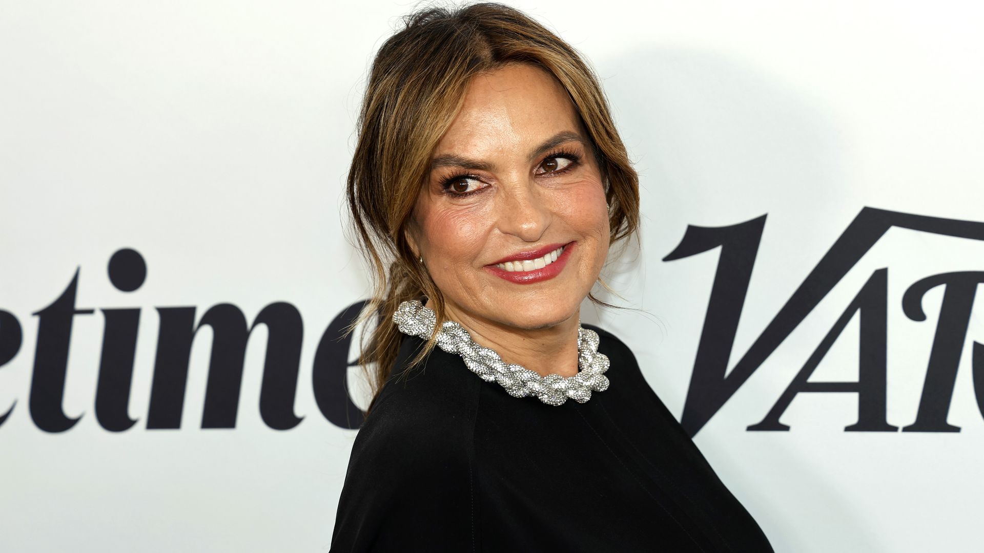 Mariska Hargitay supported by husband Peter Hermann in major achievement