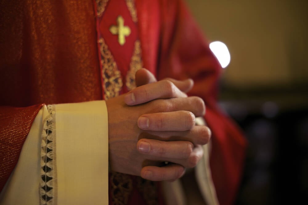 AI Catholic ‘priest’ defrocked after recommending Gatorade baptism