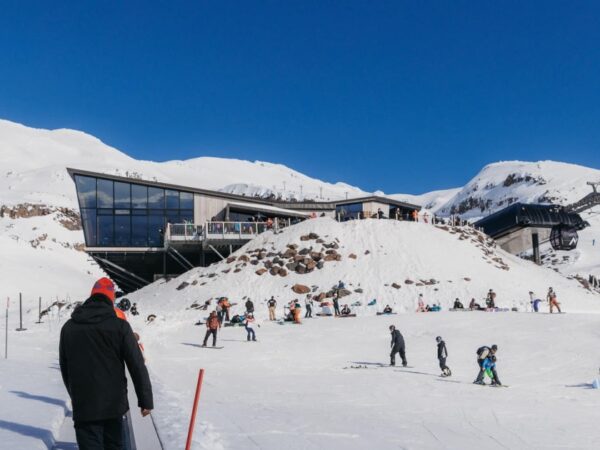 Ruapehu Alpine Lifts former boss bids for Whakapapa ski-field again