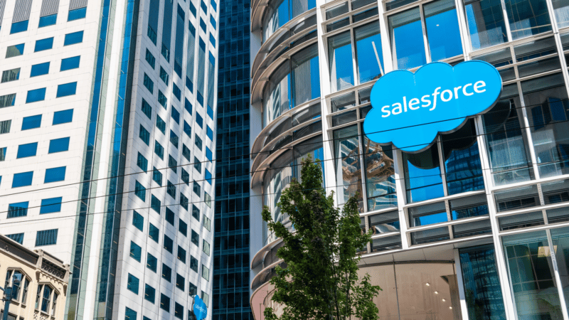 Salesforce delivers Unified Knowledge to service agents