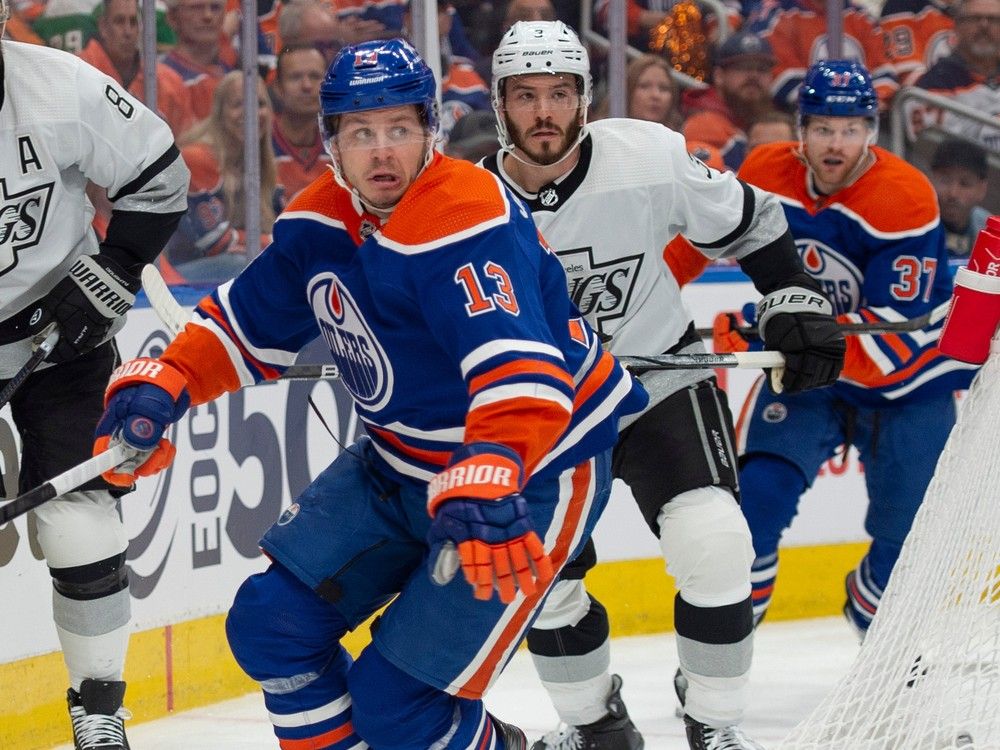 Janmark jumps up to Oilers’ top line with McDavid for Game 1 against Vancouver