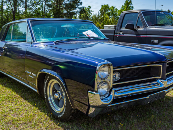 What Engine Did The 1964 Pontiac Grand Prix Have & How Much HP Did It Produce?