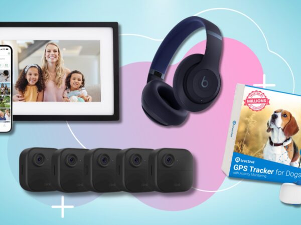 Amazon deal of the day: Save $50 on the Skylight digital picture frame — a sweet Mother’s Day gift idea