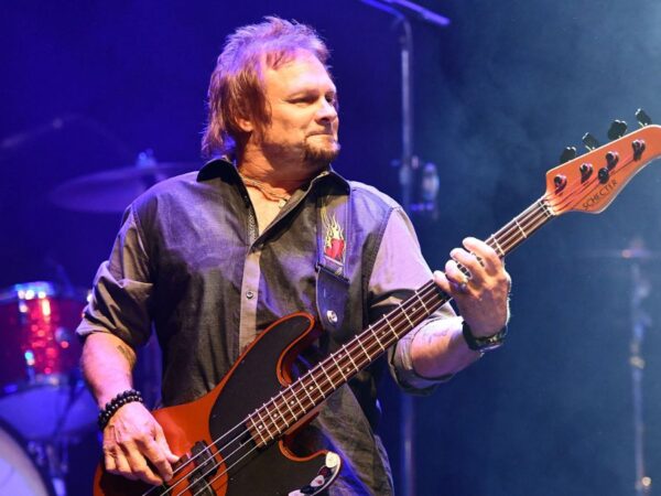 “I’m not gonna point fingers, but through all of this, one of the ingredients was not playing ball with everybody else”: Van Halen bassist Michael Anthony sets the record straight on the much-rumored VH tribute project