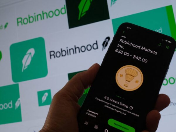 Why are millions of people paying for Robinhood Gold?