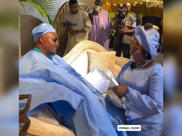 This Bride’s “Owo Obe” Tactics at Her Yoruba Trad Will Make You Smile